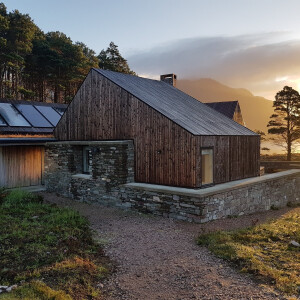 Off-grid Scottish hideaway named UK’s best new house | Scottish ...