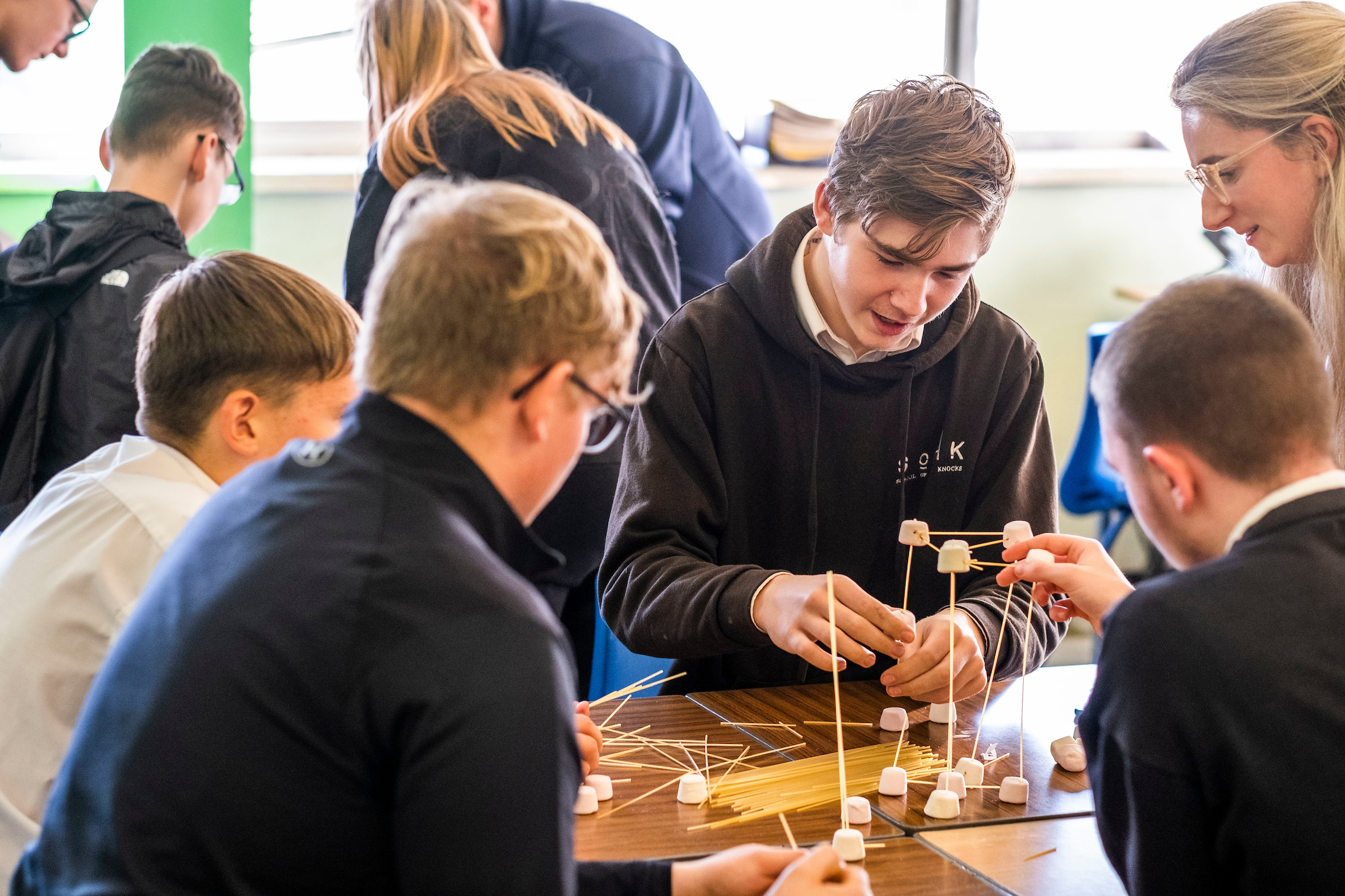 Taylor Wimpey East Scotland goes back to school in Inverkeithing