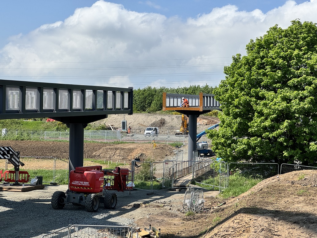 Video: Levenmouth active travel bridge craned into position