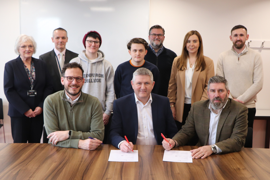 Robertson signs MoU to strengthen Edinburgh College partnership