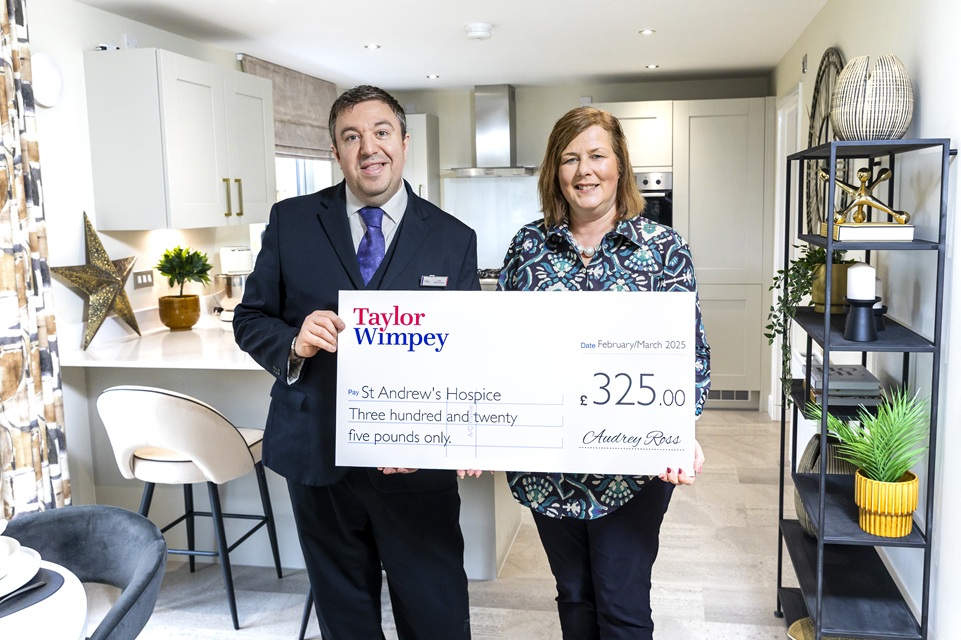 Taylor Wimpey gives support to Airdrie hospice and donates Winchburgh defibrillator