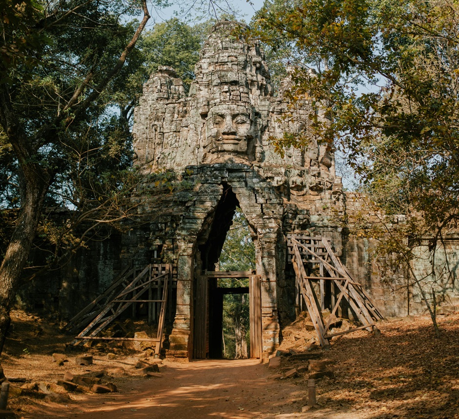 And finally... ground control in Angkor Thom