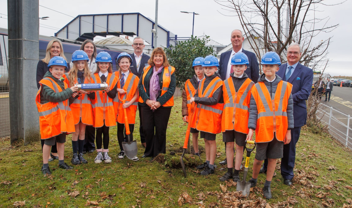 Transport secretary marks restoration of Troon station